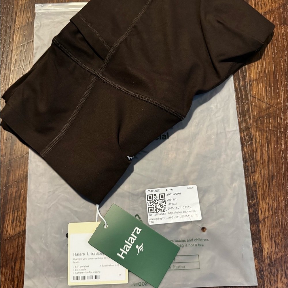Halara UltraSculpt High Waisted Pocket Leggings Hazelnut Black S (7/8 Length)NWT - Picture 4 of 6